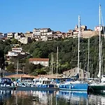Mini Erbalunga, Santa Giulia Villa