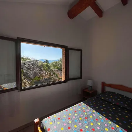 Mini Erbalunga, Santa Giulia